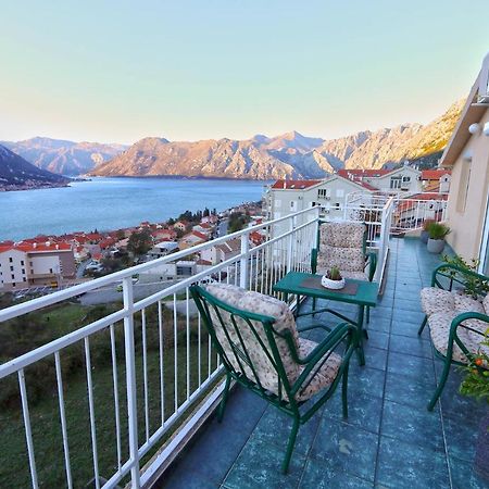 Apartment Ancora Kotor Extérieur photo