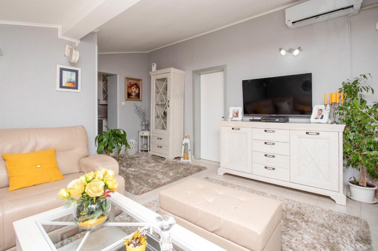 Apartment Ancora Kotor Extérieur photo